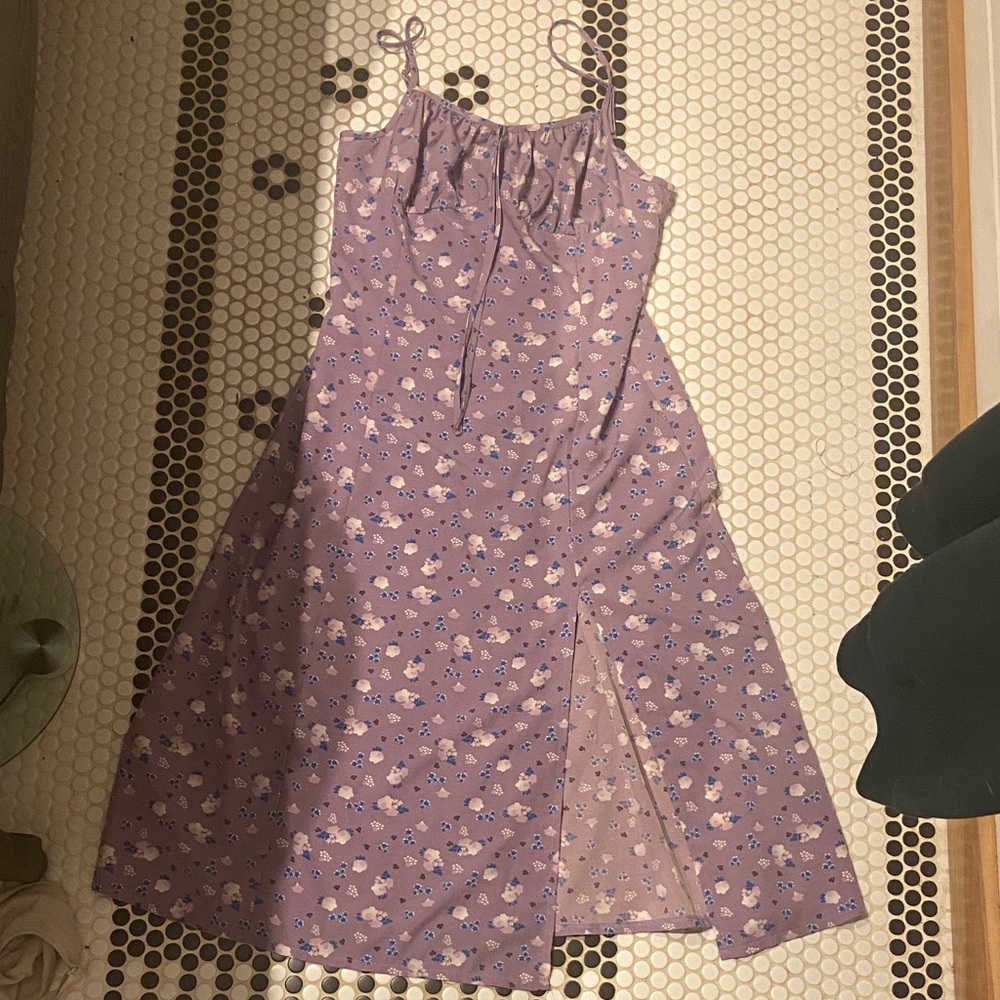 Lavender Floral Spaghetti Strap Midi Dress